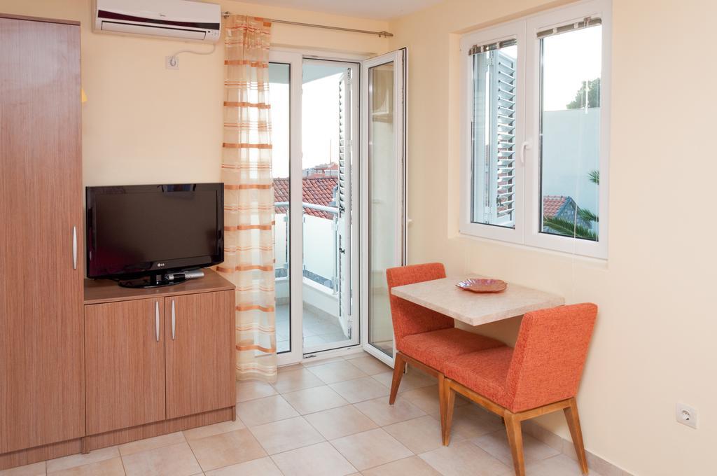 Apartments Lila Aurea Petrovac Стая снимка