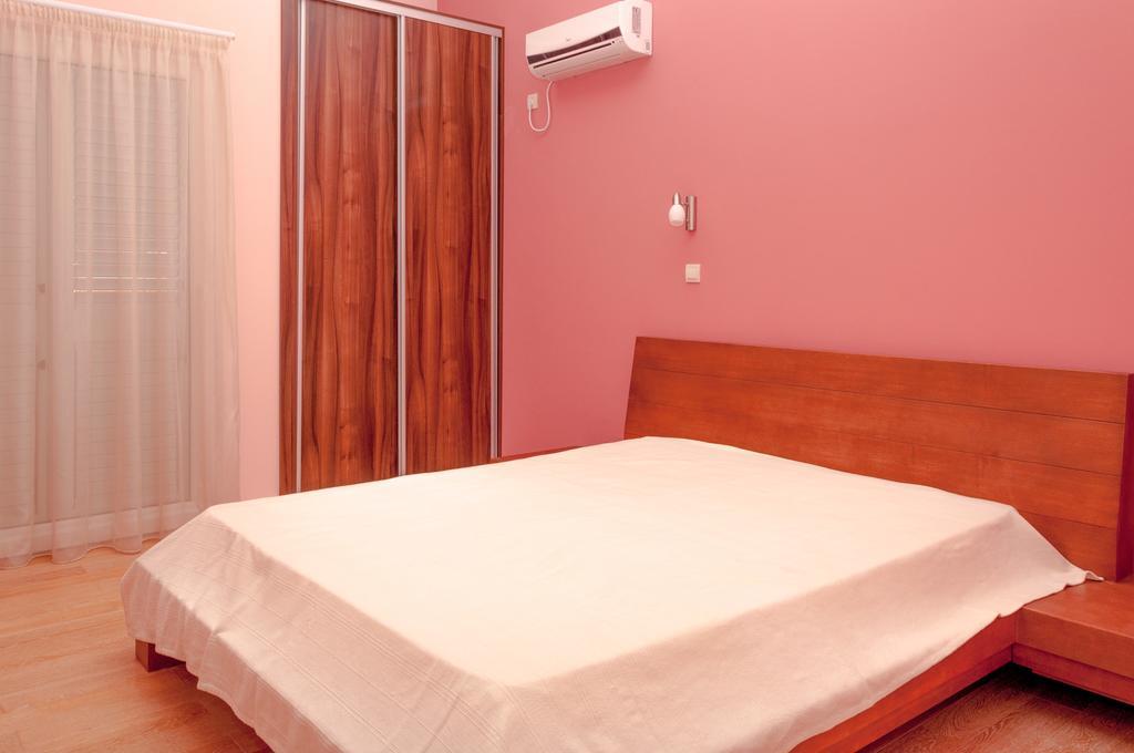 Apartments Lila Aurea Petrovac Стая снимка