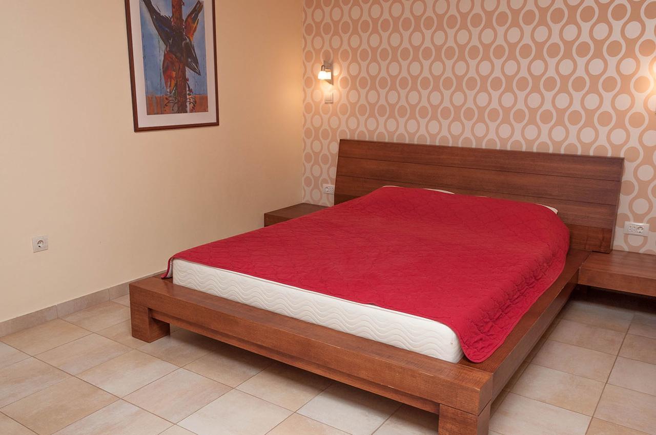 Apartments Lila Aurea Petrovac Екстериор снимка
