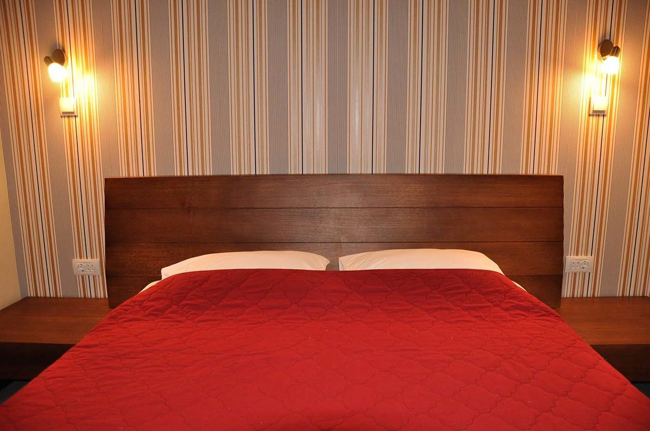 Apartments Lila Aurea Petrovac Екстериор снимка