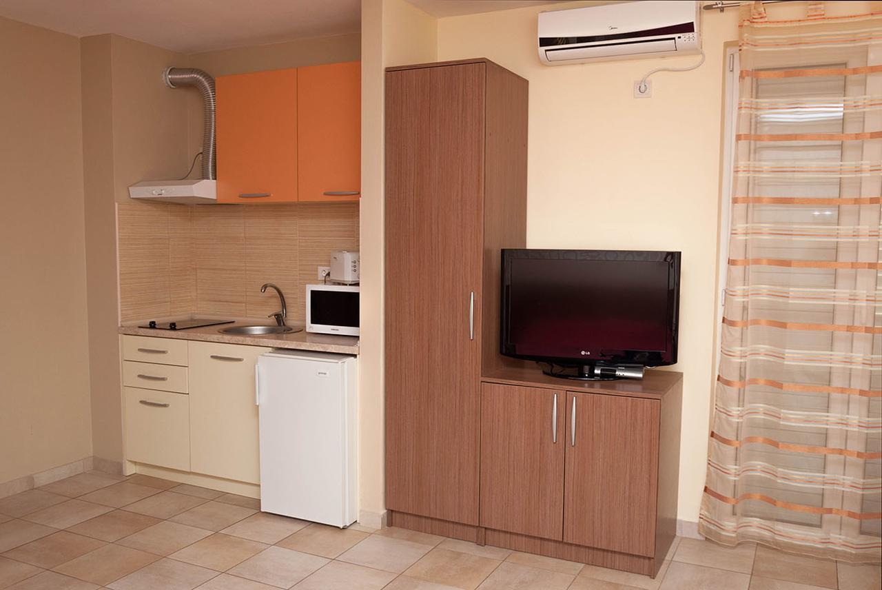 Apartments Lila Aurea Petrovac Екстериор снимка